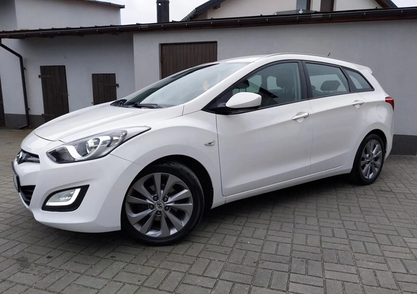 Hyundai I30 cena 34990 przebieg: 156000, rok produkcji 2014 z Brańsk małe 667